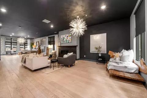 Living - 413 Plum St, Cincinnati, OH 45202 photo 2 of 6