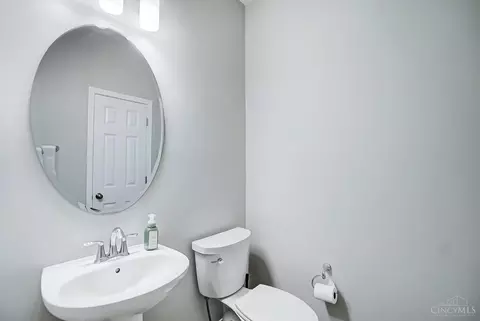 Bath - 5727 Eldon Dr, Liberty Twp, OH 45011 photo 1 of 9