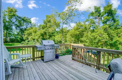 Exterior - 5727 Eldon Dr, Liberty Twp, OH 45011 photo 6 of 9