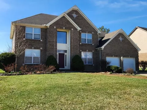 5764 Fairway Dr, Mason, OH 45040