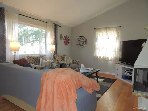 Living - 137 Junedale Dr, Greenhills, OH 45218 photo 3 of 5