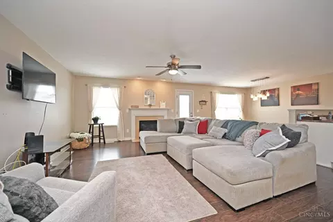 5037 Sullivans Ridge Dr, Morrow, OH 45152 photo 4