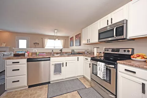 5037 Sullivans Ridge Dr, Morrow, OH 45152 photo 13