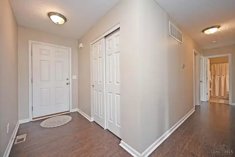 5037 Sullivans Ridge Dr, Morrow, OH 45152 photo 3