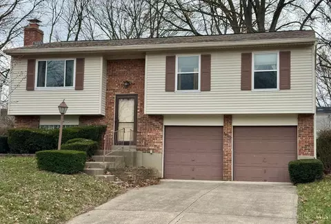 10253 Crestland Ct, Colerain Twp, OH 45251