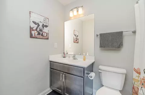 Bath - 602 Brownstone Row, Springboro, OH 45066 photo 4 of 4