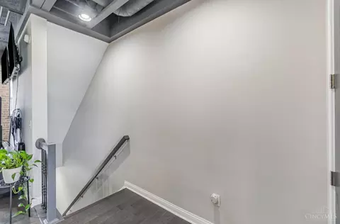 Entry Way - 602 Brownstone Row, Springboro, OH 45066 photo 1 of 2