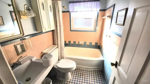 587 Smiley Ave, Springdale, OH 45246 photo 23