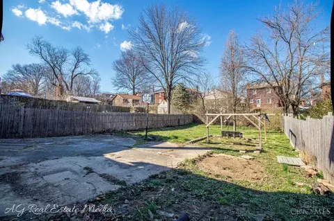 Exterior - 3524 Darwin Ave, Cheviot, OH 45211 photo 6 of 8