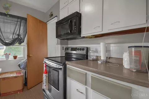 Kitchen - 5183 Sidney Rd, Cincinnati, OH 45238 photo 1 of 4