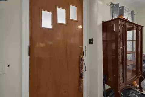 Entry Way - 5183 Sidney Rd, Cincinnati, OH 45238 photo 1 of 4