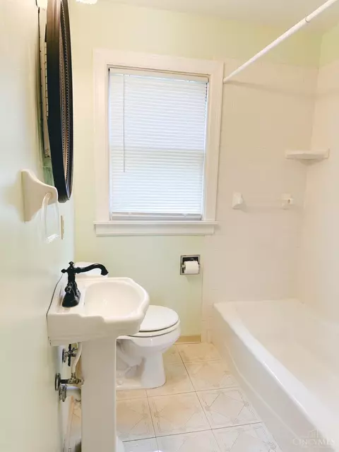 229 Mcguire Ln, Reading, OH 45215 photo 7