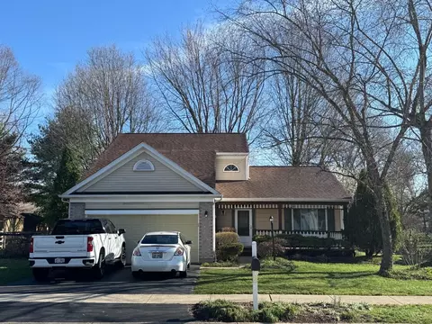 3658 Shorewood Dr, Amelia, OH 45102