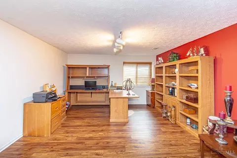 6958 Wembley Cir, Centerville, OH 45459 photo 23