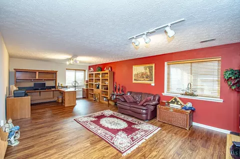 6958 Wembley Cir, Centerville, OH 45459 photo 21