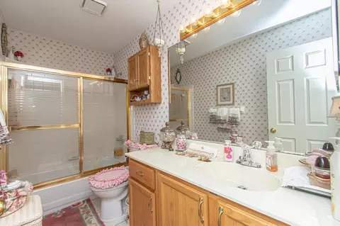 6958 Wembley Cir, Centerville, OH 45459 photo 6