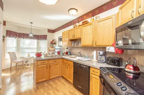 6958 Wembley Cir, Centerville, OH 45459 photo 15
