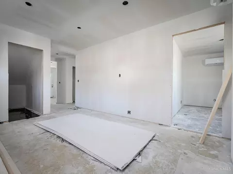 Living - 4549 Mitchell Ave, Cincinnati, OH 45232 photo 4 of 4