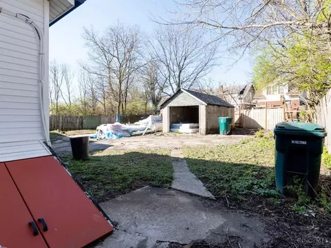 Exterior - 4549 Mitchell Ave, Cincinnati, OH 45232 photo 3 of 5