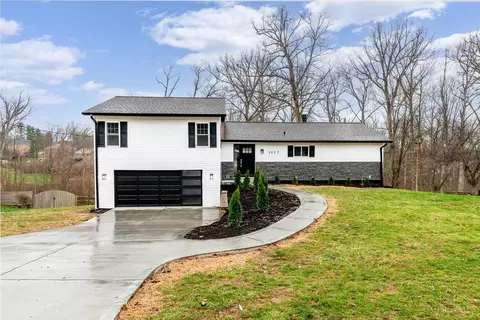 7927 Hickory Hill Ln, West Chester, OH 45241