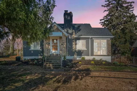 5525 Vogel Rd, Cincinnati, OH 45239