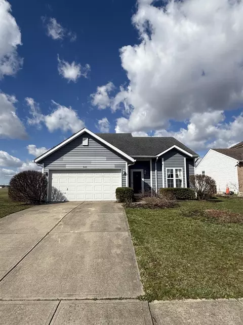 945 Fox Croft Pl, Trenton, OH 45067