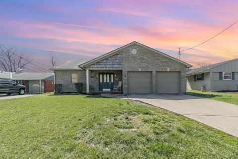 881 Crescentville Rd, Springdale, OH 45246