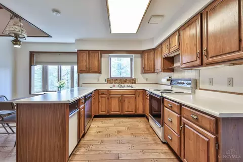 8453 Fields Ertel Rd, Cincinnati, OH 45249 photo 20