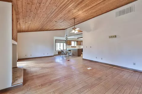 8453 Fields Ertel Rd, Cincinnati, OH 45249 photo 14