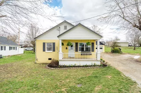 172 Walnut St, Peebles, OH 45660
