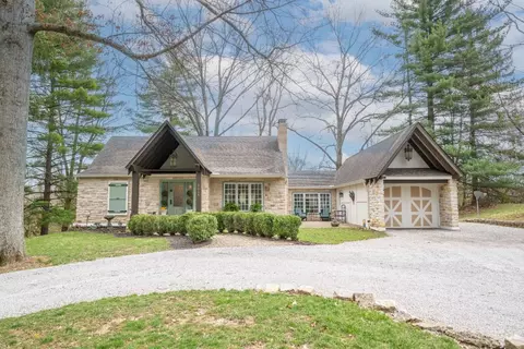 1015 Red Bird Rd, Loveland, OH 45140