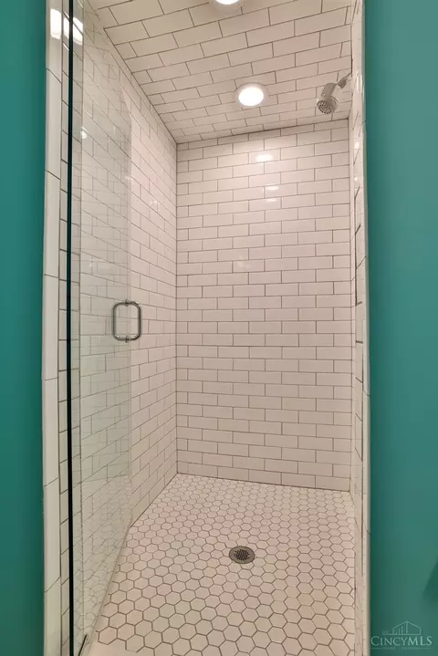 446 Strafer St, Cincinnati, OH 45226 photo 42