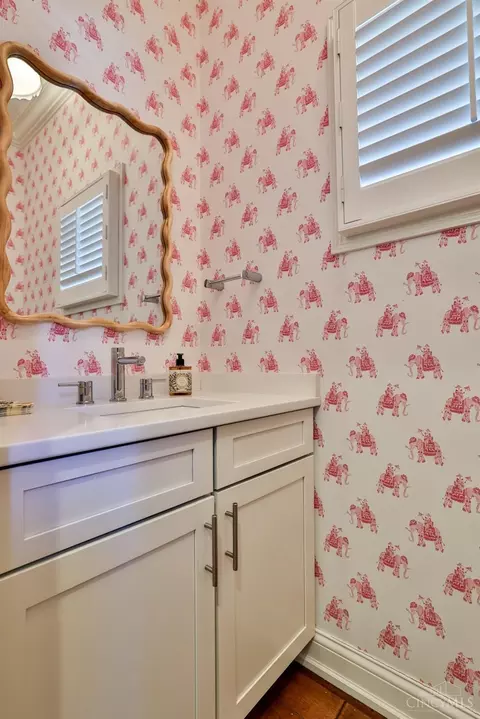 446 Strafer St, Cincinnati, OH 45226 photo 38