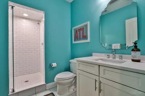 446 Strafer St, Cincinnati, OH 45226 photo 41
