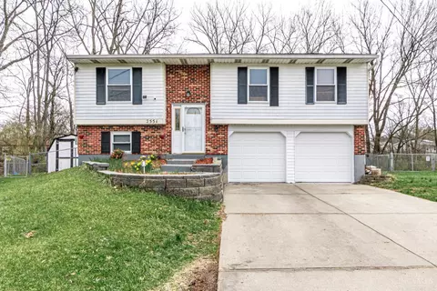 2551 Merrittview Ln, Cincinnati, OH 45231