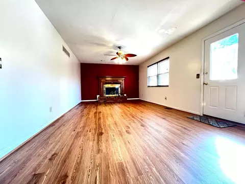 Living - 517 Hamblin Dr, Cincinnati, OH 45255 photo 1 of 2