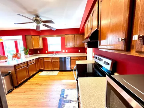 Kitchen - 517 Hamblin Dr, Cincinnati, OH 45255 photo 2 of 6