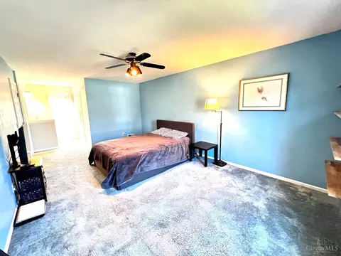Bedroom - 517 Hamblin Dr, Cincinnati, OH 45255 photo 2 of 8