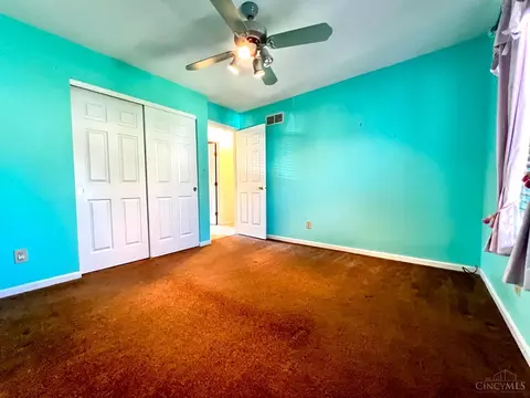 Bedroom - 517 Hamblin Dr, Cincinnati, OH 45255 photo 8 of 8