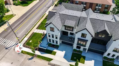 View/Area - 2739 Observatory Ave, Cincinnati, OH 45208 photo 4 of 5