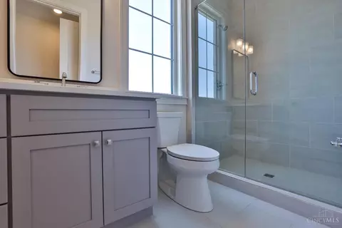 Bath - 2739 Observatory Ave, Cincinnati, OH 45208 photo 7 of 8