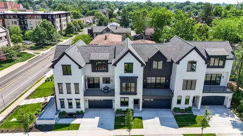 Exterior - 2739 Observatory Ave, Cincinnati, OH 45208 photo 8 of 8