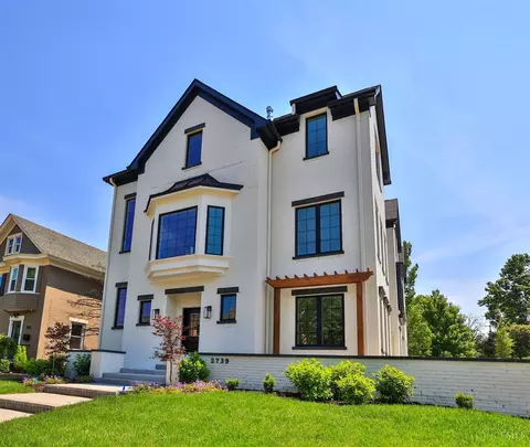 Exterior - 2739 Observatory Ave, Cincinnati, OH 45208 photo 2 of 8