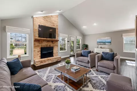 3056 Chatham Ct, Maineville, OH 45039 photo 6