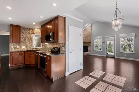 3056 Chatham Ct, Maineville, OH 45039 photo 11