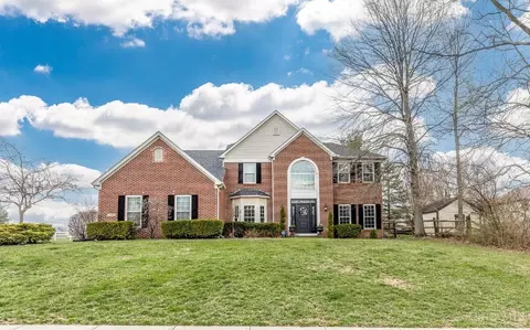 5700 Squires Gate Dr, Mason, OH 45040