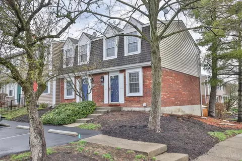 2960 Mossy Brink Ct, Maineville, OH 45039