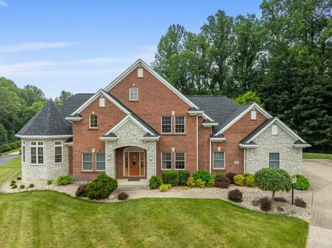 6550 Candlestick Dr, Cincinnati, OH 45233