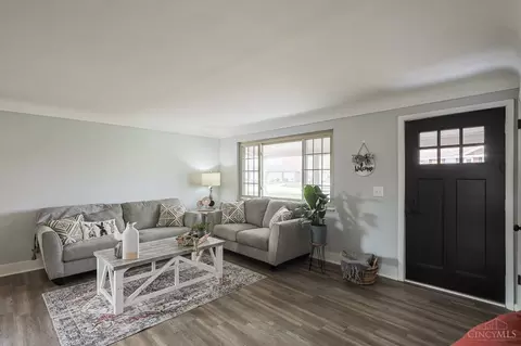 568 Libbejo Dr, Cincinnati, OH 45233 photo 9