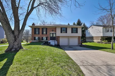 8716 Simpson Ct, Mason, OH 45040